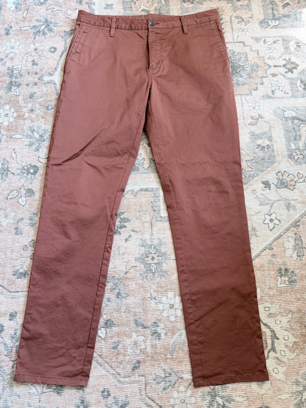 Vuori Men's Chino Pants in Rust 33